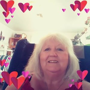 Meet your Posher, Sandy